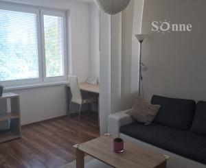 Na predaj priestranný, slnečný a moderne zrekonštruovaný 3 izb. byt - Košice, Nad jazerom