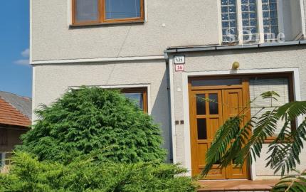 Rodinný dom s možnosťou využitia aj ako dvojgeneračný spolu so samostatnou stavbou - Mokrance