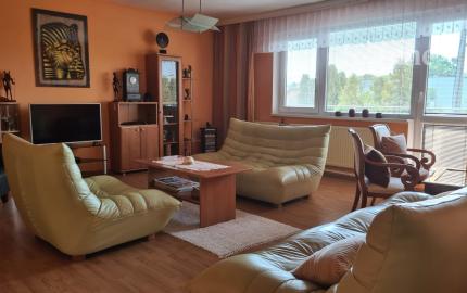 Rodinný dom s možnosťou využitia aj ako dvojgeneračný spolu so samostatnou stavbou - Mokrance