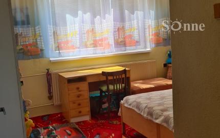 Rodinný dom s možnosťou využitia aj ako dvojgeneračný spolu so samostatnou stavbou - Mokrance