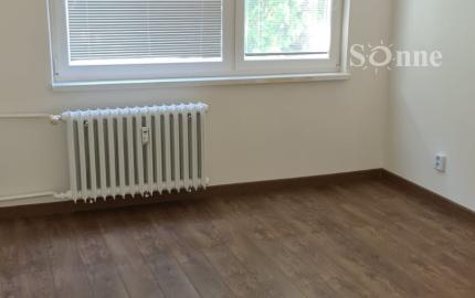Prenájom  priestranného a slnečného bytu vo výmere  70 m2