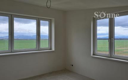 Polyfunkčna budova - Poľov