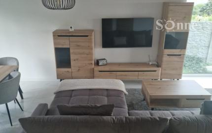 Skolaudovaný a zariadený záhradný dom v Moldave nad Bodvou.