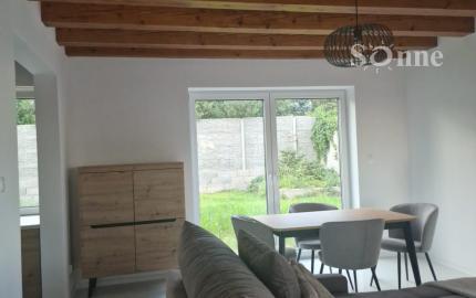 Skolaudovaný a zariadený záhradný dom v Moldave nad Bodvou.