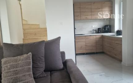 Skolaudovaný a zariadený záhradný dom v Moldave nad Bodvou.