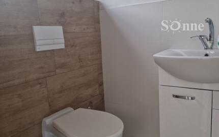 Skolaudovaný a zariadený záhradný dom v Moldave nad Bodvou.