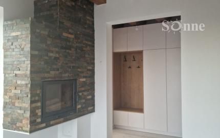 Skolaudovaný a zariadený záhradný dom v Moldave nad Bodvou.