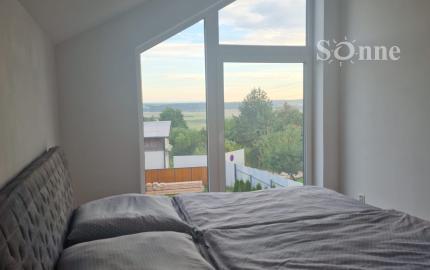 Skolaudovaný a zariadený záhradný dom v Moldave nad Bodvou.