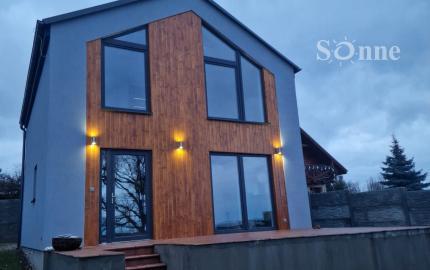 Skolaudovaný a zariadený záhradný dom v Moldave nad Bodvou.