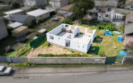 Rozostavaný rodinný dom - Mokrance