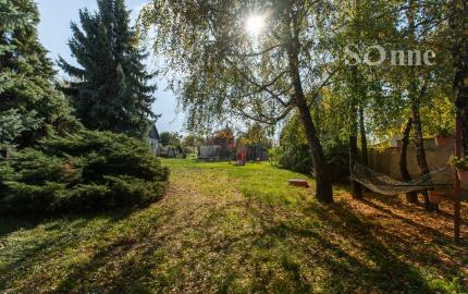 Vidiecky dom s pozemkom so samostatným prístupom- Budulov