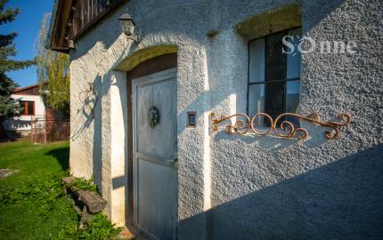 Vidiecky dom s pozemkom so samostatným prístupom- Budulov