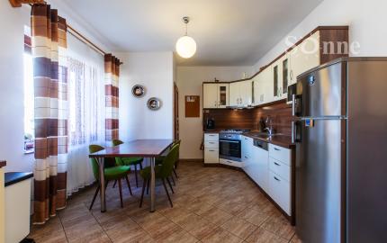 Vidiecky dom s pozemkom so samostatným prístupom- Budulov