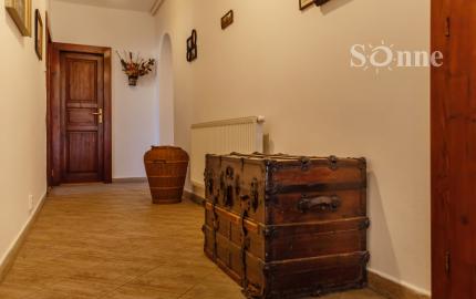 Vidiecky dom s pozemkom so samostatným prístupom- Budulov