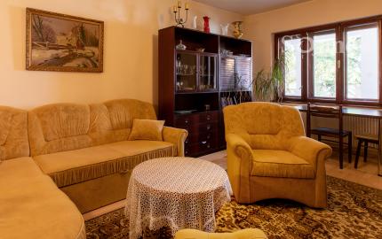 Vidiecky dom s pozemkom so samostatným prístupom- Budulov