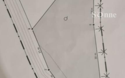 Rekreačný pozemok pod skalou pri Jasovskej jaskyni