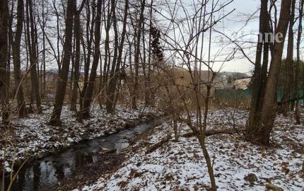 Rekreačný pozemok pod skalou pri Jasovskej jaskyni