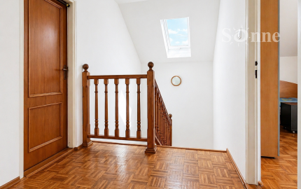 Vidiecky rodinný dom v Debradi