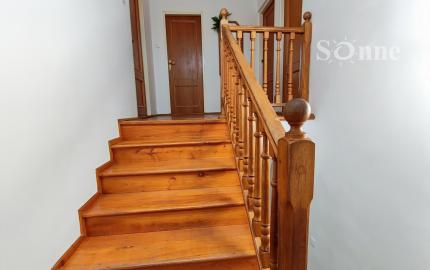 Vidiecky rodinný dom v Debradi