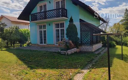 Vidiecky rodinný dom v Debradi