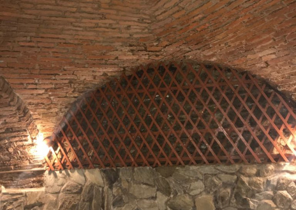 Priestory vhodné na reštauráciu v centre mesta - Hlavná/Mäsiarska