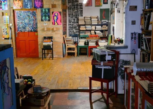 Netradičný vidiecky rodinný dom- Drienovec - R E Z E R V O V A N É