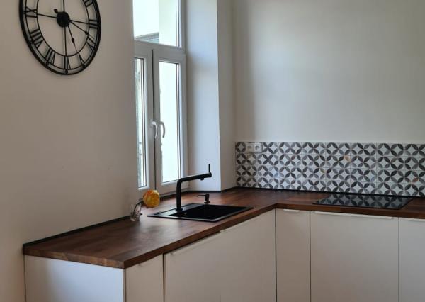 Prenájom priestranného a slnečného 4 izbového bytu - Košice, Zimná