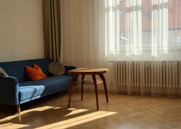 Prenájom priestranného a slnečného 4 izbového bytu - Košice, Zimná