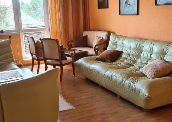 Rodinný dom s možnosťou využitia aj ako dvojgeneračný spolu so samostatnou stavbou - Mokrance