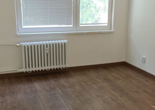 Prenájom  priestranného a slnečného bytu vo výmere  70 m2