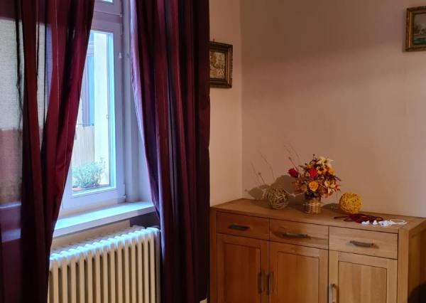 Prenájom 2 iz.bytu - Košice, Hlavná