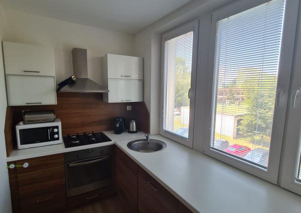 Na predaj priestranný, slnečný a moderne zrekonštruovaný 3 izb. byt - Košice, Nad jazerom