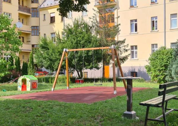 Prenájom priestranného a slnečného 4 izbového bytu - Košice, Zimná