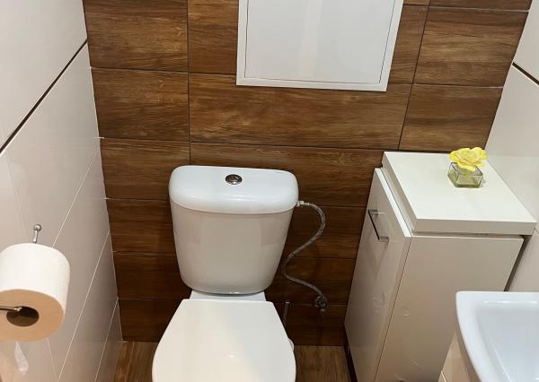 Na predaj priestranný, slnečný a moderne zrekonštruovaný 3 izb. byt - Košice, Nad jazerom