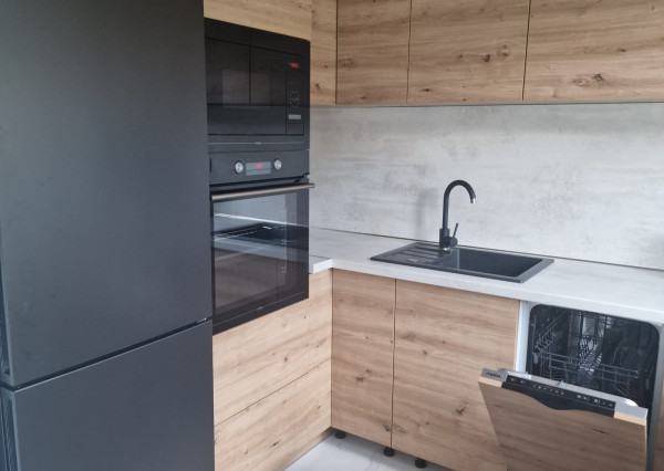 Skolaudovaný a zariadený záhradný dom v Moldave nad Bodvou.