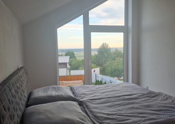 Skolaudovaný a zariadený záhradný dom v Moldave nad Bodvou.