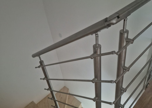 Skolaudovaný a zariadený záhradný dom v Moldave nad Bodvou.