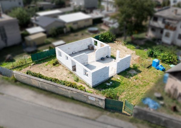 Rozostavaný rodinný dom - Mokrance