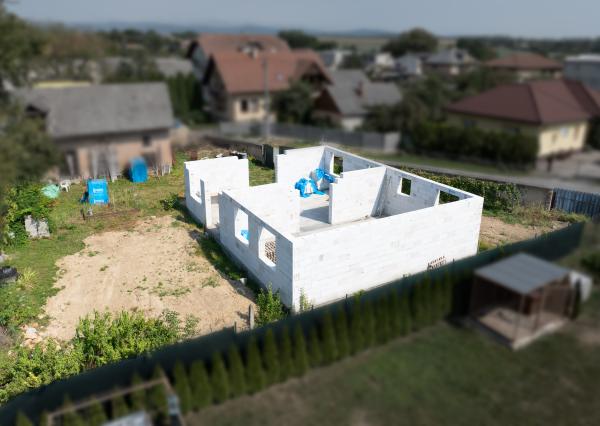 Rozostavaný rodinný dom - Mokrance