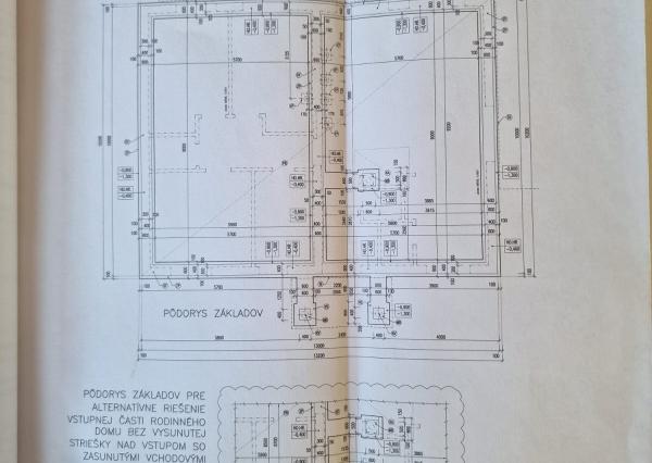 Rozostavaný rodinný dom - Mokrance