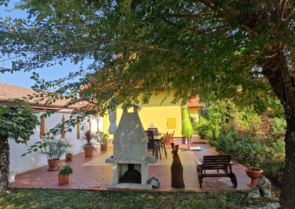 Rodinný dom - Bačkov