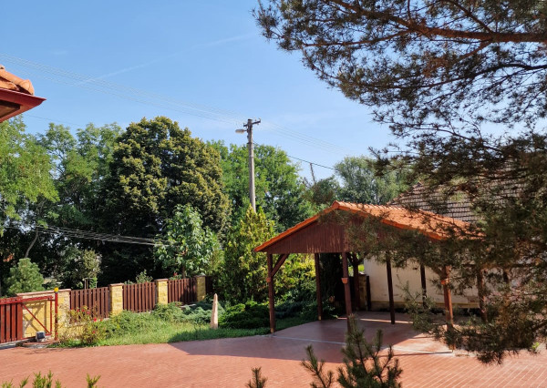 Rodinný dom - Bačkov