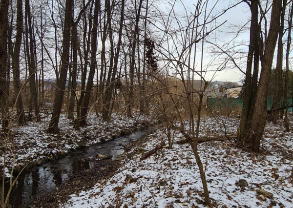 Rekreačný pozemok pod skalou pri Jasovskej jaskyni