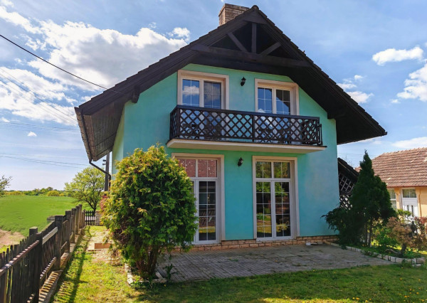 Vidiecky rodinný dom v Debradi