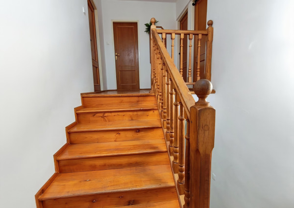 Vidiecky rodinný dom v Debradi