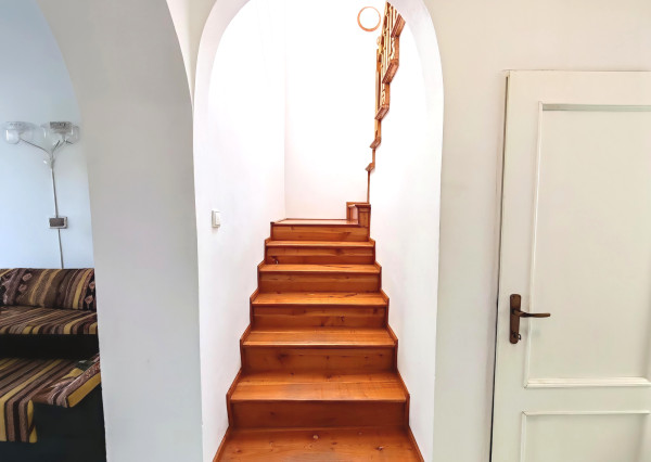 Vidiecky rodinný dom v Debradi