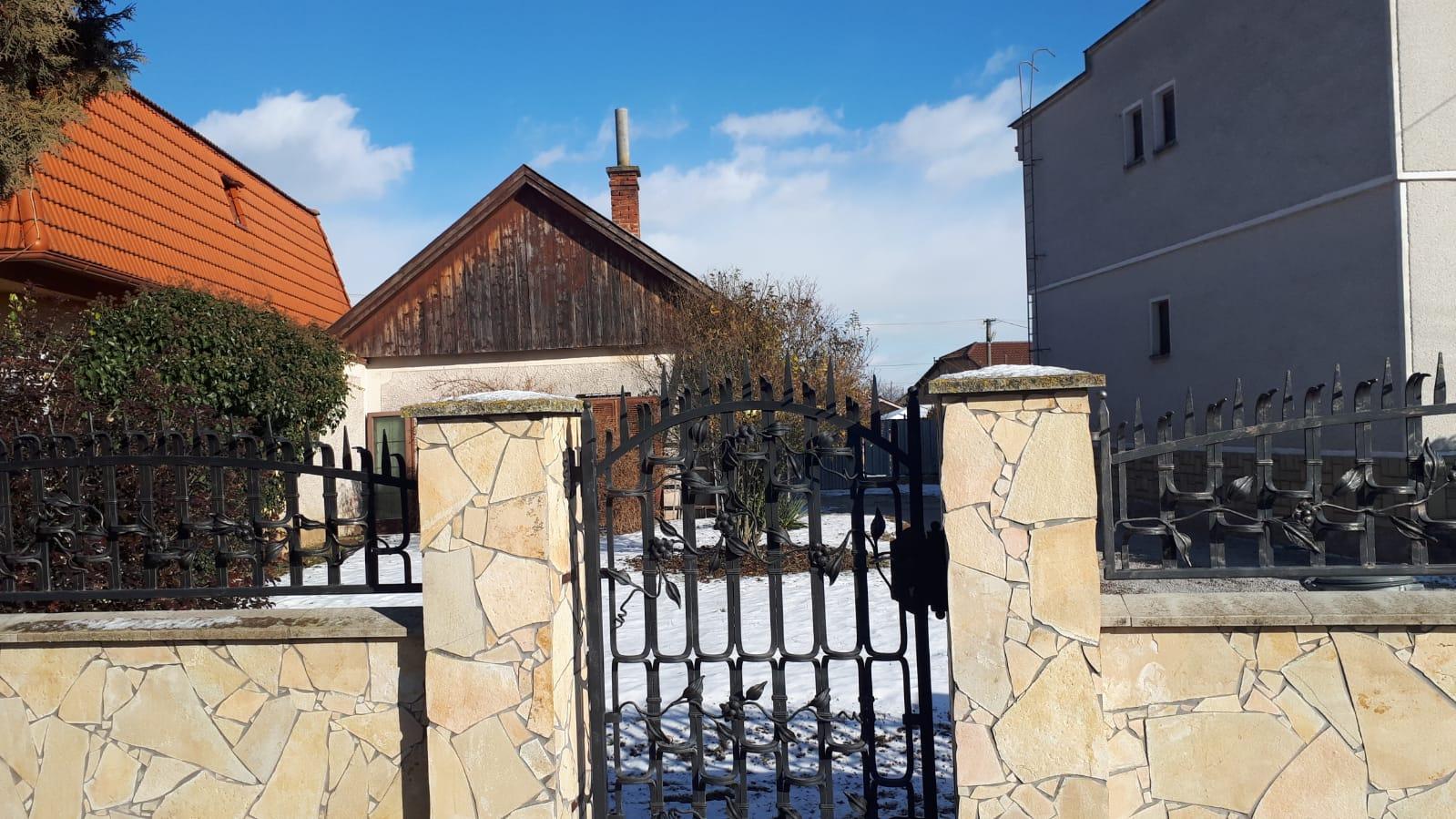 Rodinný dom - Mokrance