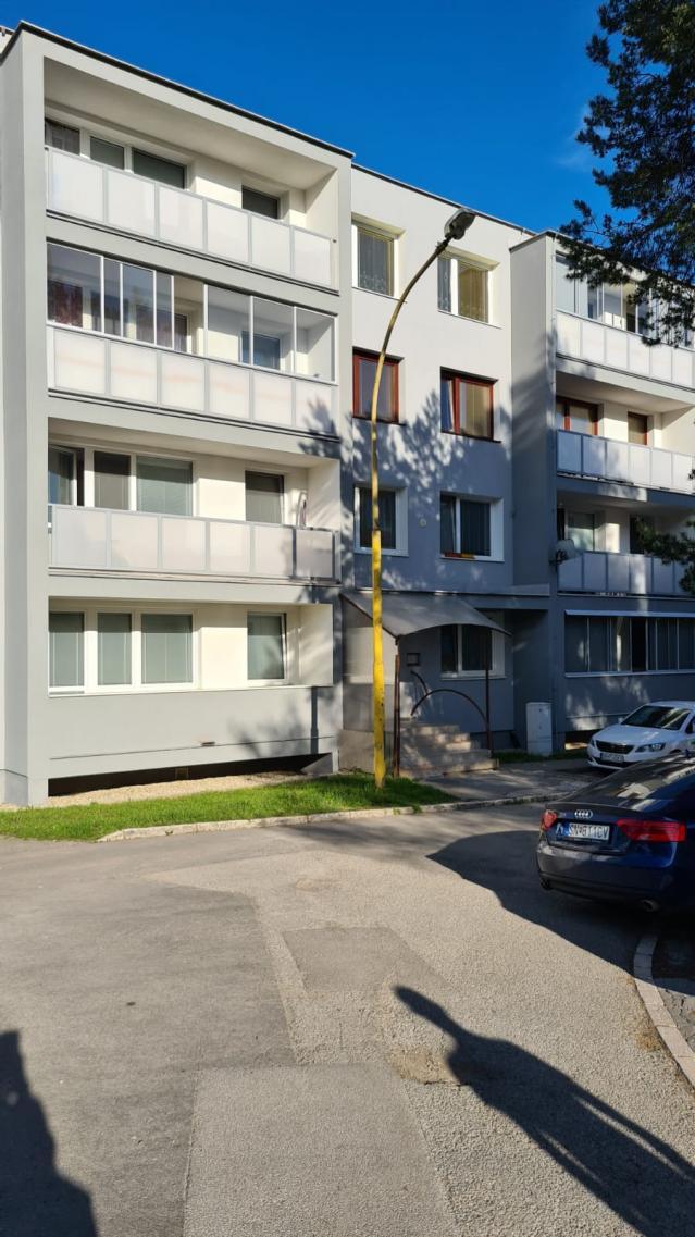 Predám 3 iz. byt- Košice, Uherova