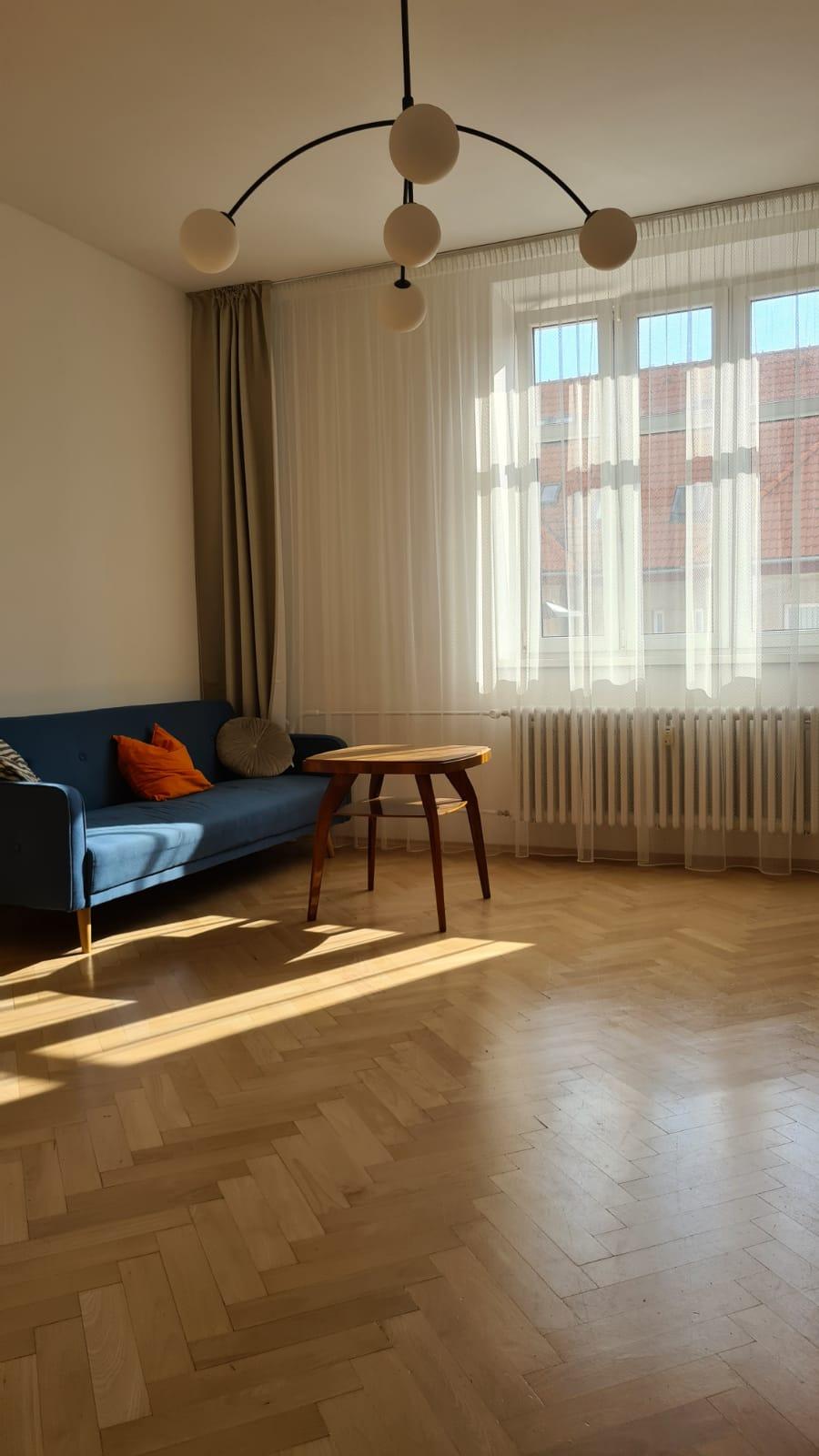 Prenájom priestranného a slnečného 4 izbového bytu - Košice, Zimná